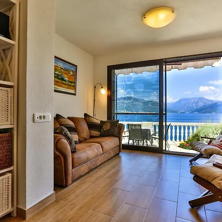 Apartment 365 Tivat Exterior photo